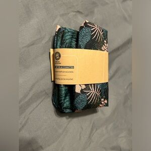 NWT Lunch Bag Makeup Pouch Ladies